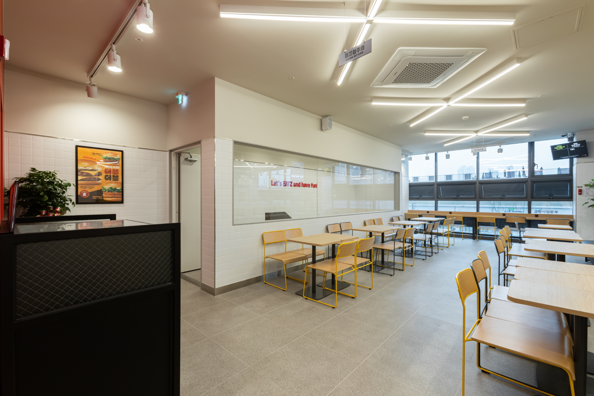 /user/s/soldesign/editor/2401/d982537b8f5bb7df7f78ebccf064a910_1705475458_5855.jpg 이미지크게보기