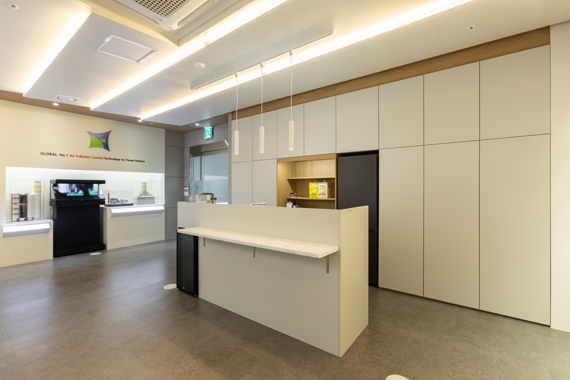 /user/s/soldesign/editor/2401/d982537b8f5bb7df7f78ebccf064a910_1705475573_771.jpg 이미지크게보기