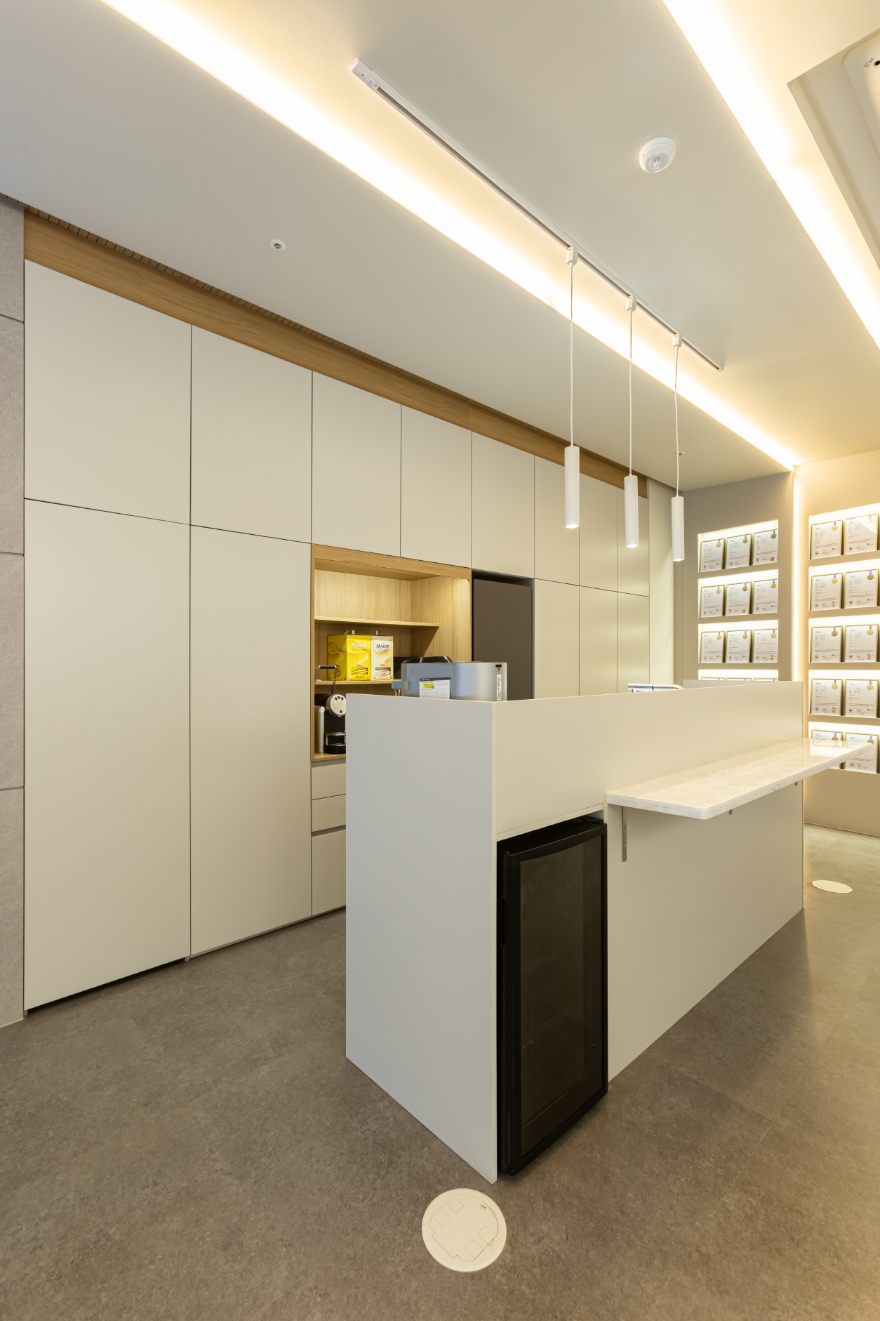 /user/s/soldesign/editor/2401/d982537b8f5bb7df7f78ebccf064a910_1705475579_4542.jpg 이미지크게보기