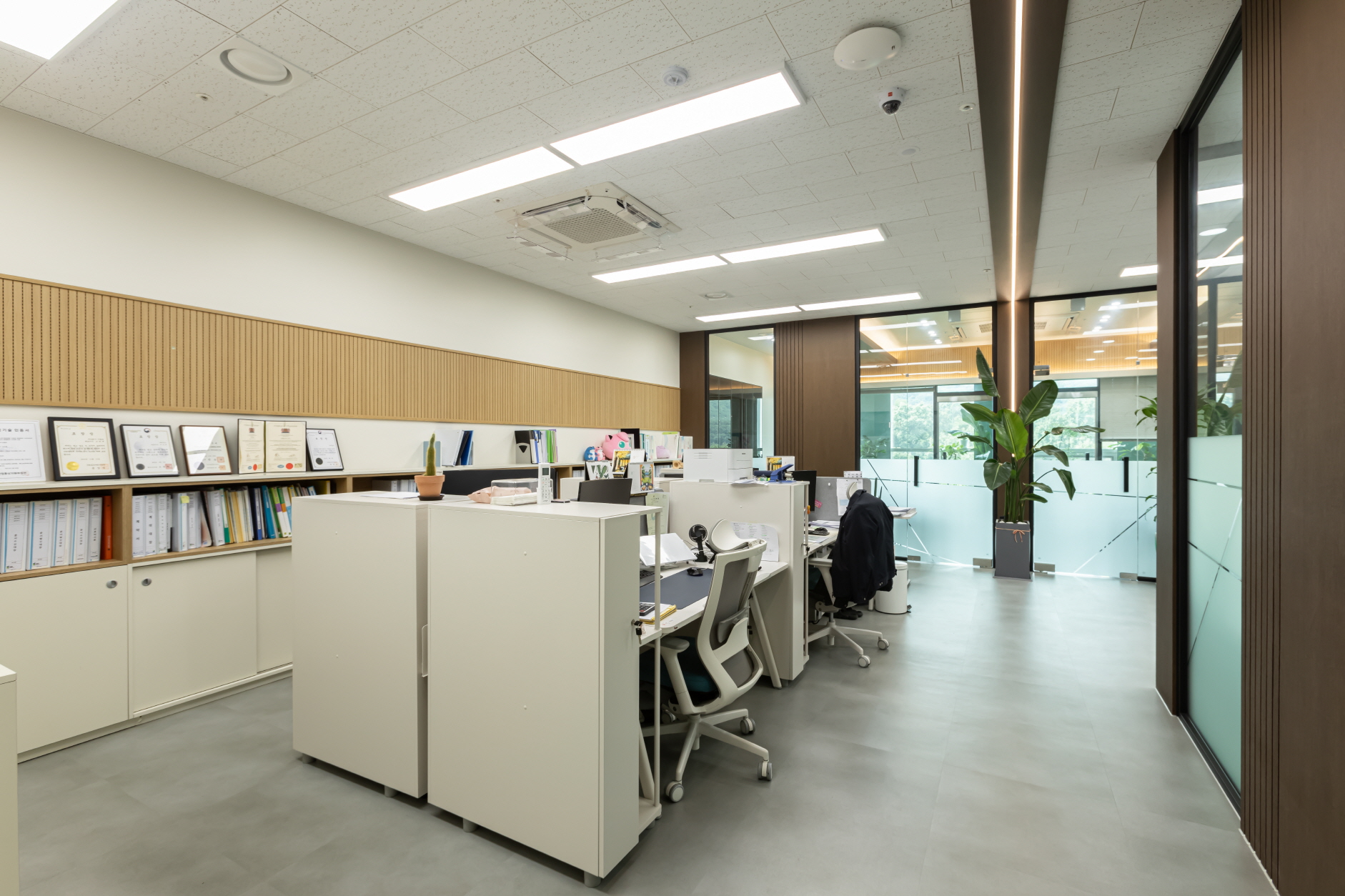 /user/s/soldesign/editor/2401/d982537b8f5bb7df7f78ebccf064a910_1705475579_9463.jpg 이미지크게보기