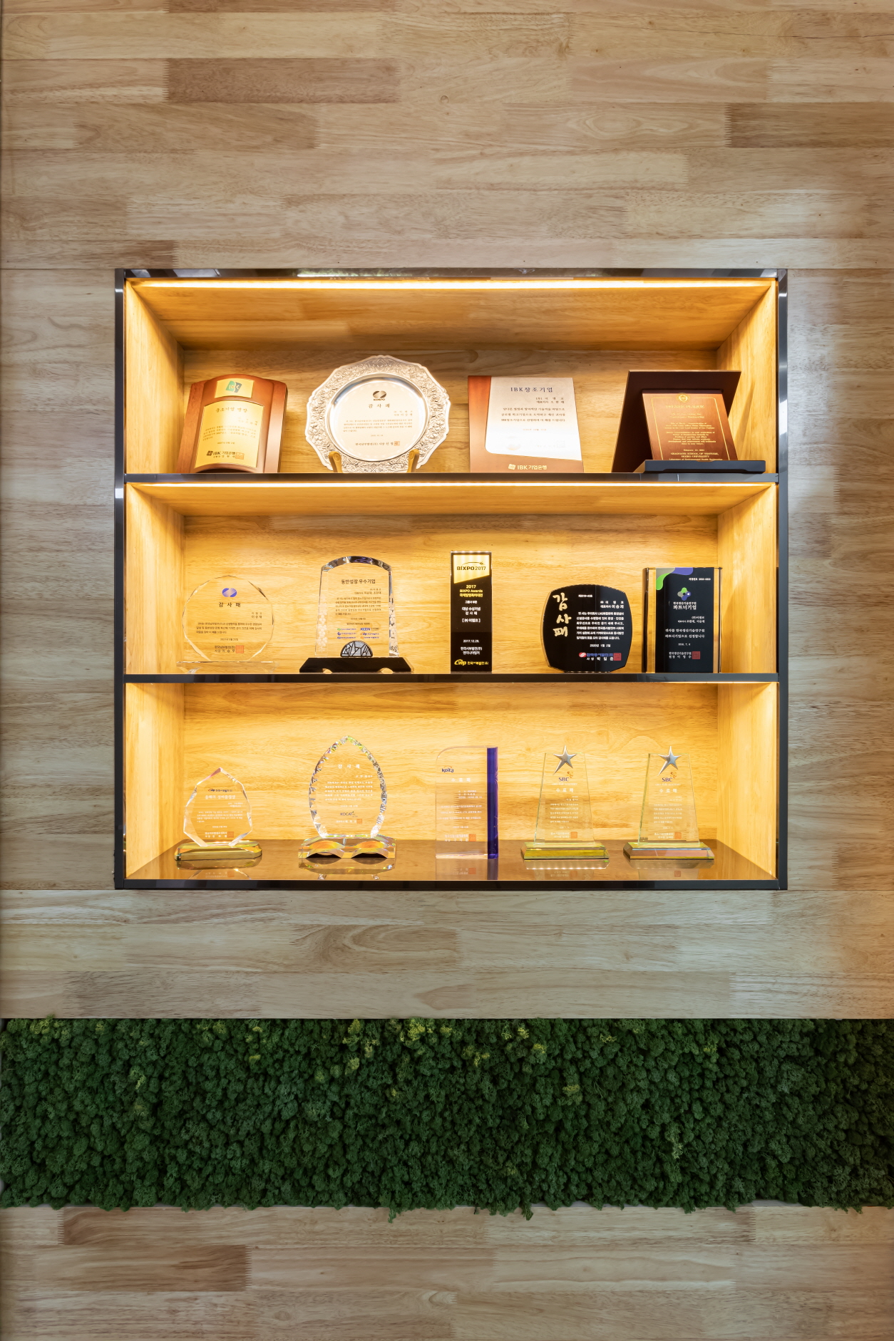/user/s/soldesign/editor/2401/d982537b8f5bb7df7f78ebccf064a910_1705475585_9398.jpg 이미지크게보기