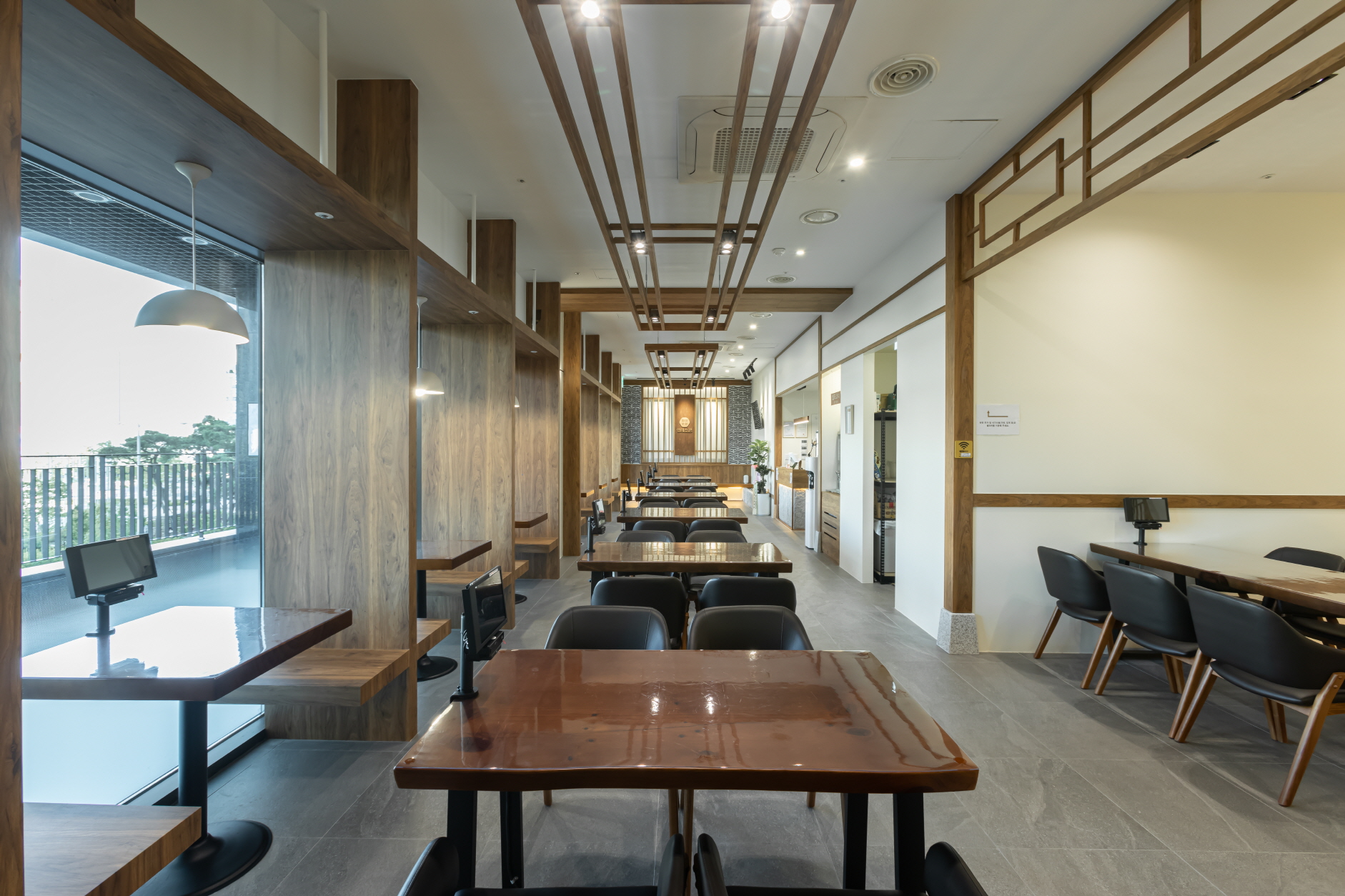 /user/s/soldesign/editor/2401/d982537b8f5bb7df7f78ebccf064a910_1705475700_5883.jpg 이미지크게보기