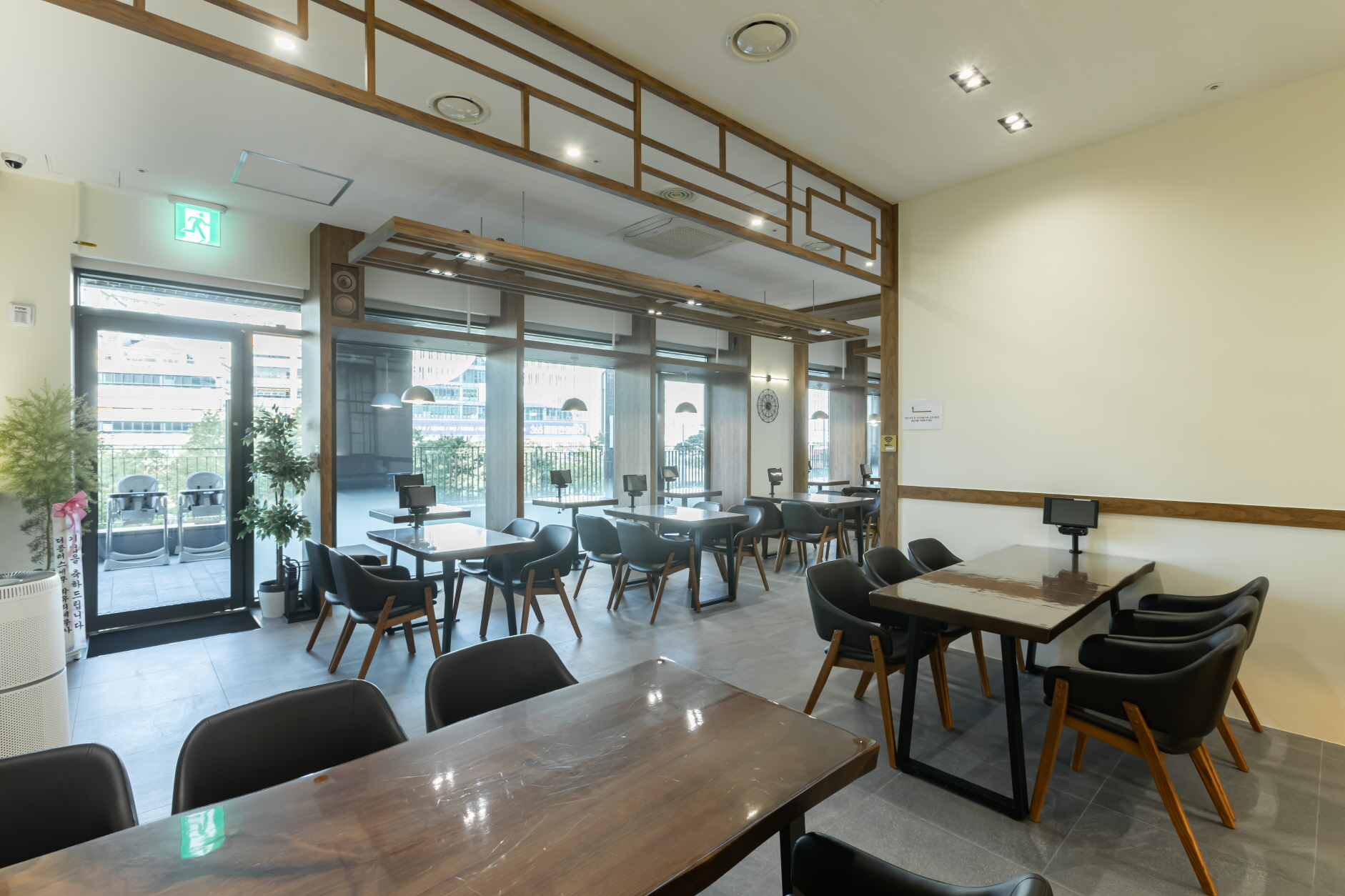 /user/s/soldesign/editor/2401/d982537b8f5bb7df7f78ebccf064a910_1705475700_9555.jpg 이미지크게보기