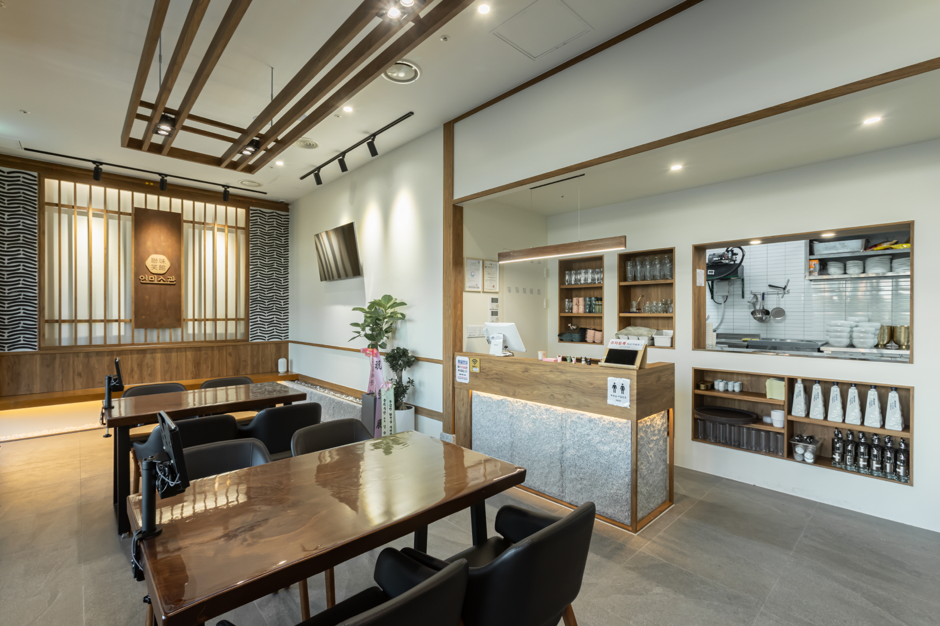 /user/s/soldesign/editor/2401/d982537b8f5bb7df7f78ebccf064a910_1705475706_4137.jpg 이미지크게보기