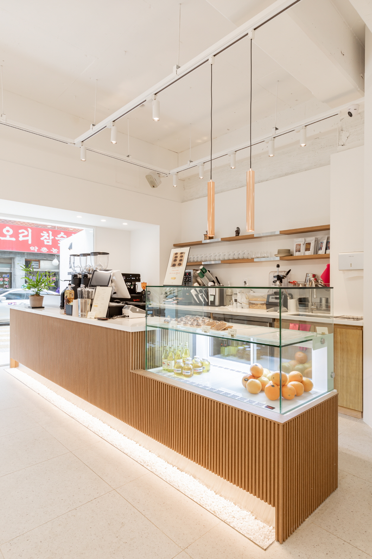 /user/s/soldesign/editor/2401/d982537b8f5bb7df7f78ebccf064a910_1705475936_4641.jpg 이미지크게보기