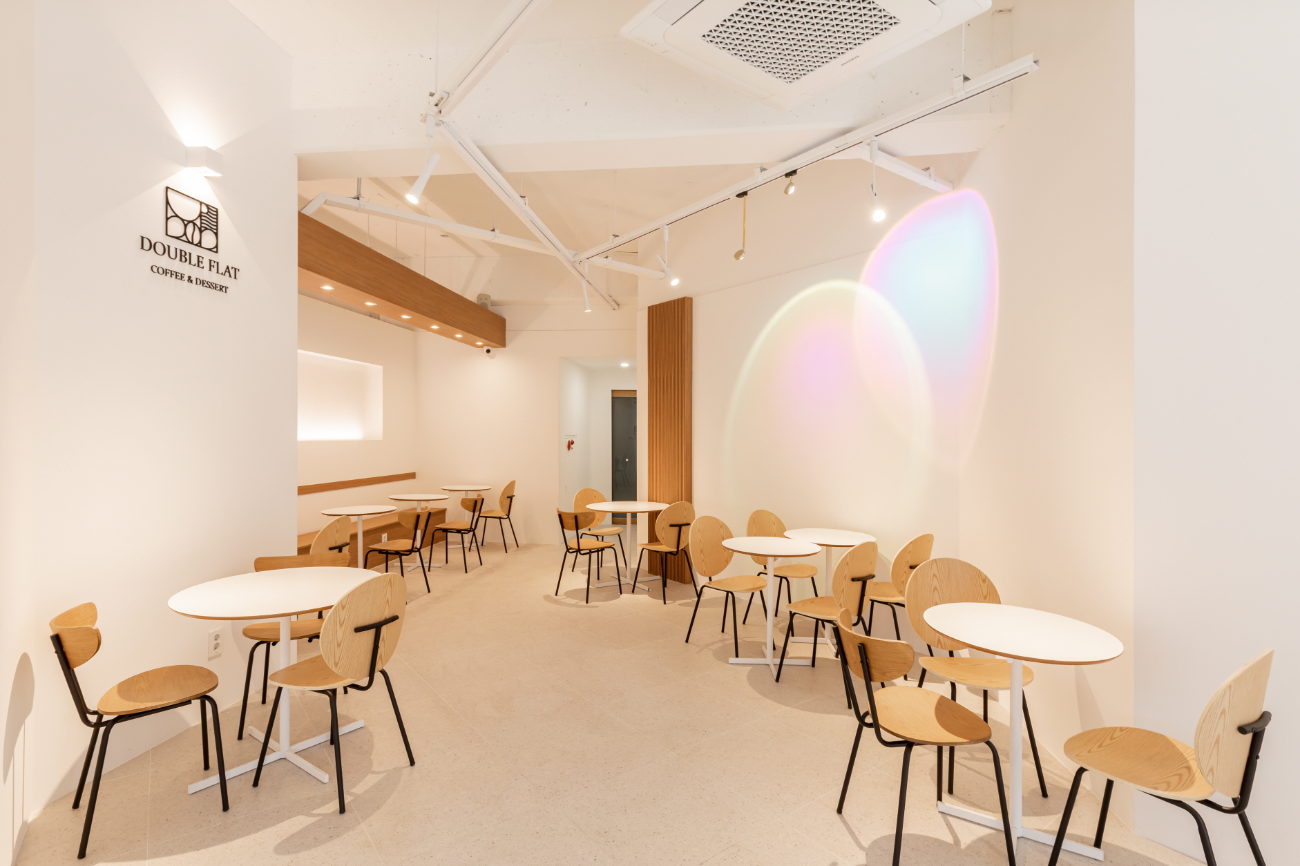 /user/s/soldesign/editor/2401/d982537b8f5bb7df7f78ebccf064a910_1705475941_7185.jpg 이미지크게보기