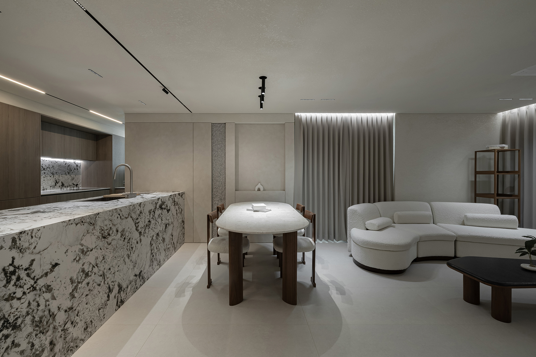 /user/s/soldesign/editor/2505/91eaccb9d677916a6402c49c3a55c31f_1748343025_1654.jpg 이미지크게보기