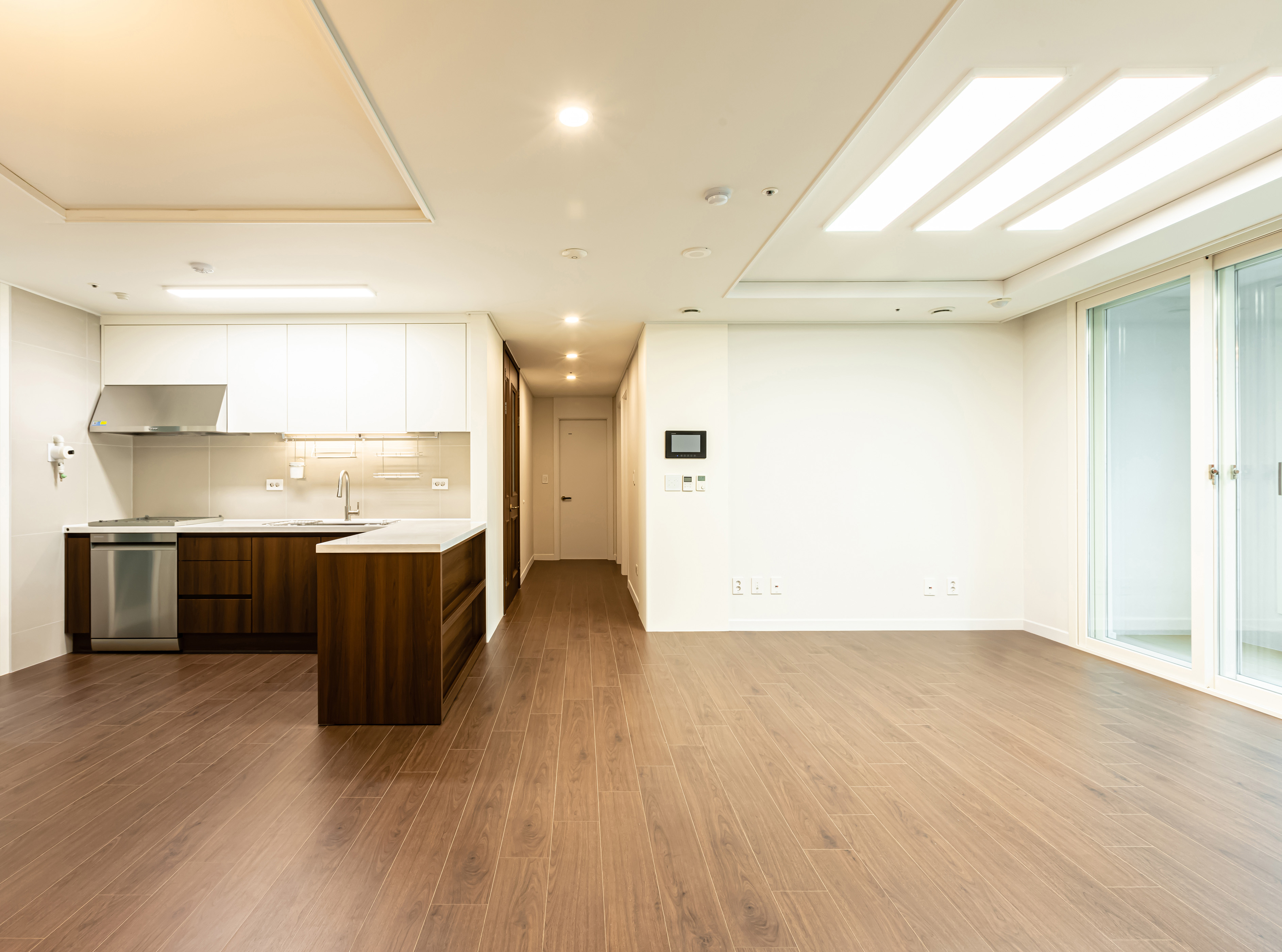 /user/s/soldesign/editor/2506/9b18fcd7631b263a26d2e976e37d75ed_1750842575_1373.jpg 이미지크게보기