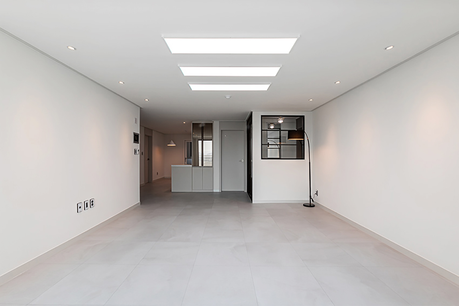/user/s/soldesign/editor/2506/de08db6990416e9ab75aa38fac7a79f4_1751092847_3265.jpg 이미지크게보기