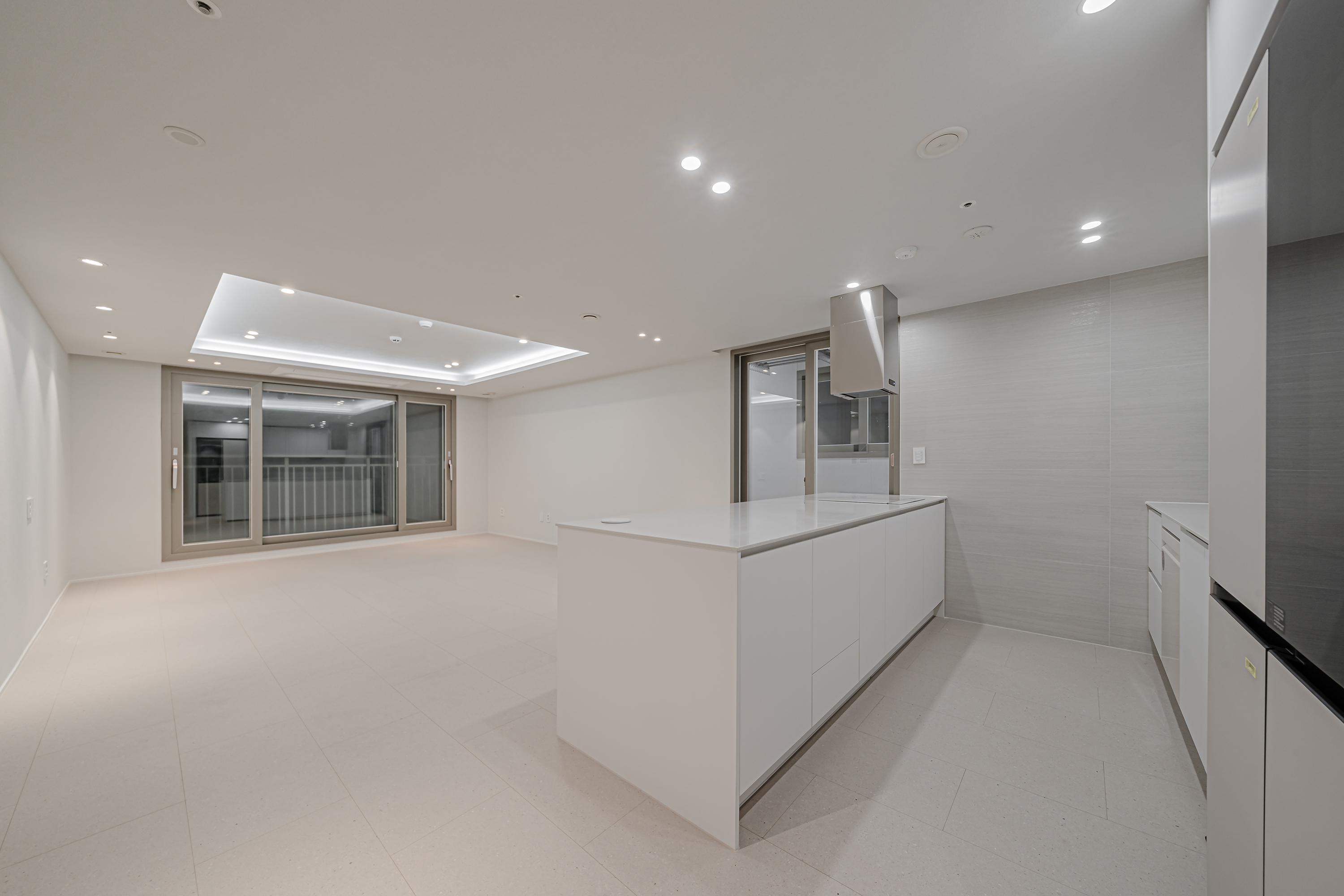 /user/s/soldesign/editor/2506/de08db6990416e9ab75aa38fac7a79f4_1751093939_4547.jpg 이미지크게보기